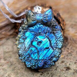 Nature Labradorite Flashy Totoro Portrait Pendant Necklace